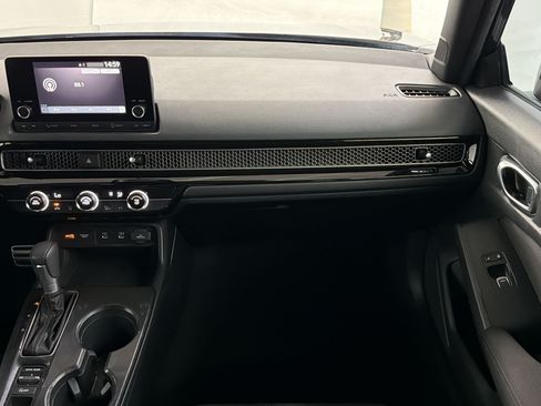 Certified 2025 Honda Civic Sport image 28