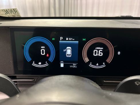 Used 2025 Hyundai Kona SEL image 14