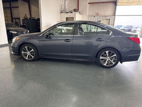 Used 2017 Subaru Legacy 2.5i Limited image 7