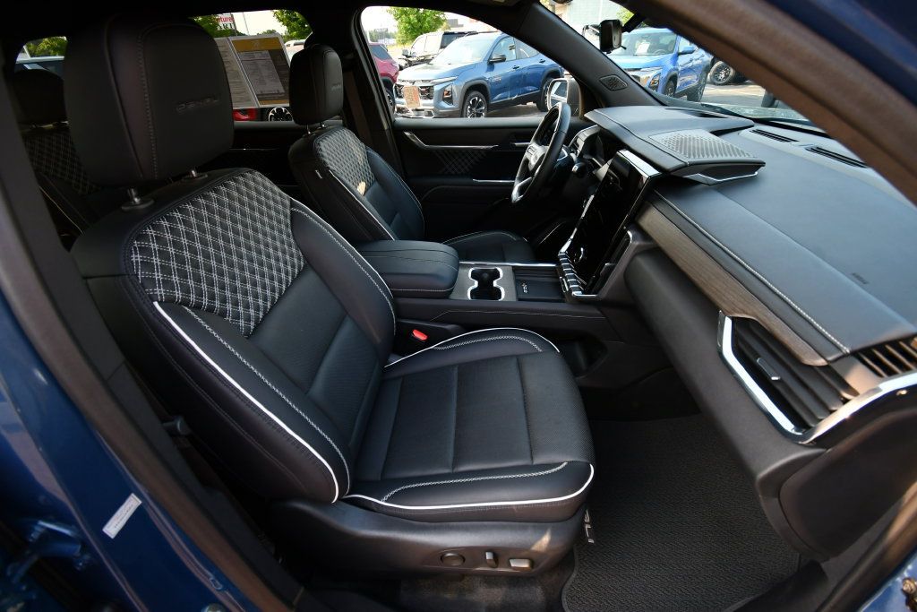 Used 2024 GMC Acadia Denali w/ Super Cruise Package AWD/4WD image 21