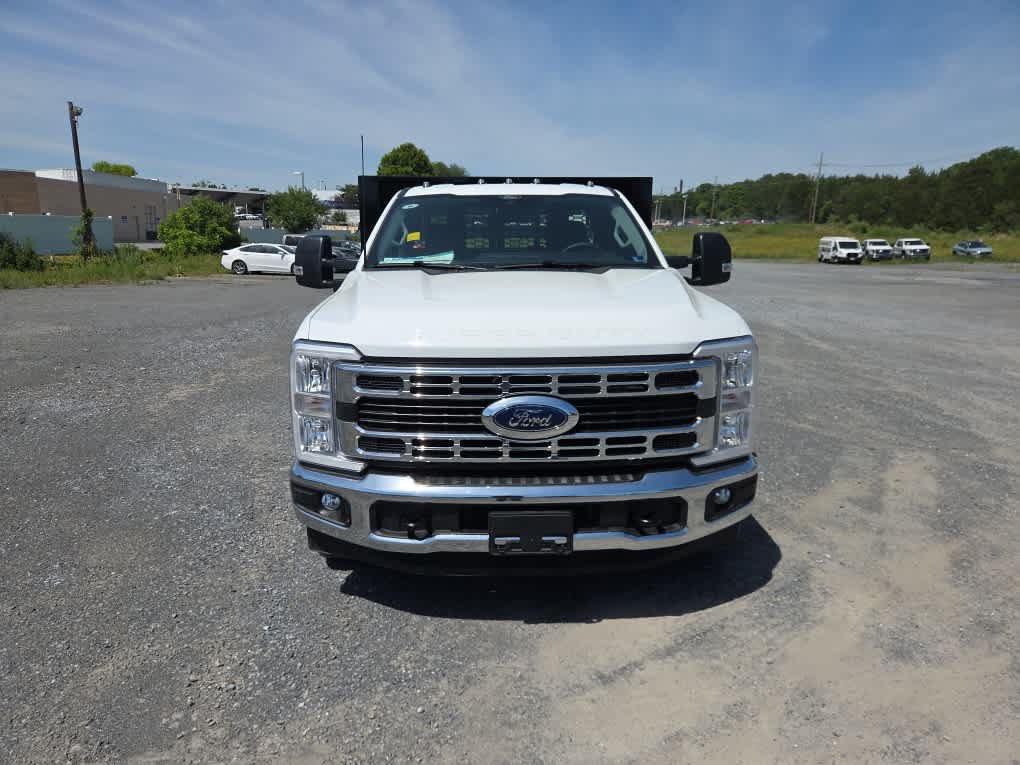 New 2025 Ford F350 XL w/ XL Chrome Package RWD image 2