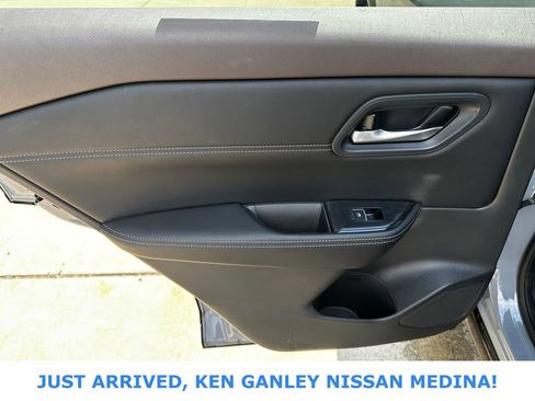 Certified 2023 Nissan Rogue SL AWD/4WD image 17