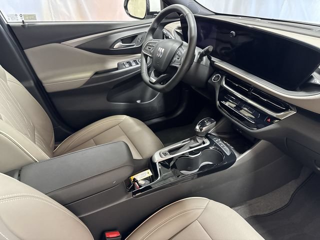 Certified 2025 Buick Envista Sport Touring FWD image 28