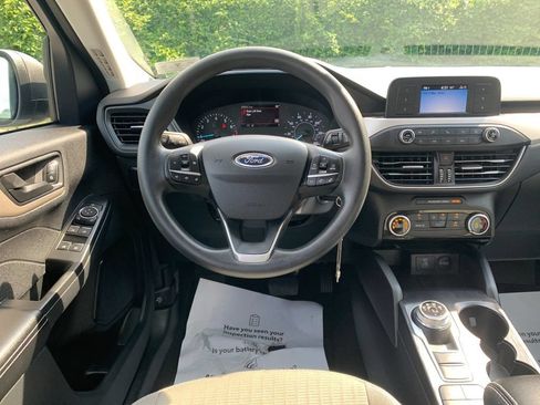 Used 2022 Ford Escape S AWD/4WD image 17