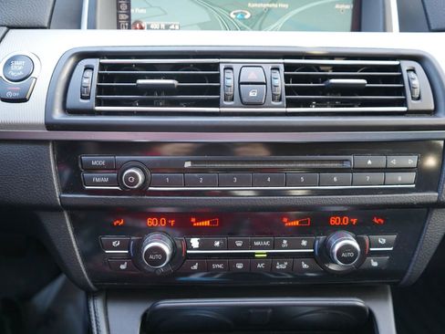 Used 2016 BMW M5 image 13