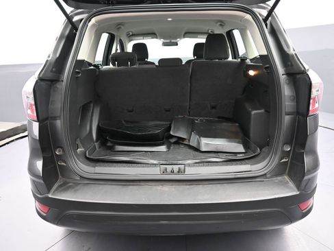 Used 2018 Ford Escape S image 21