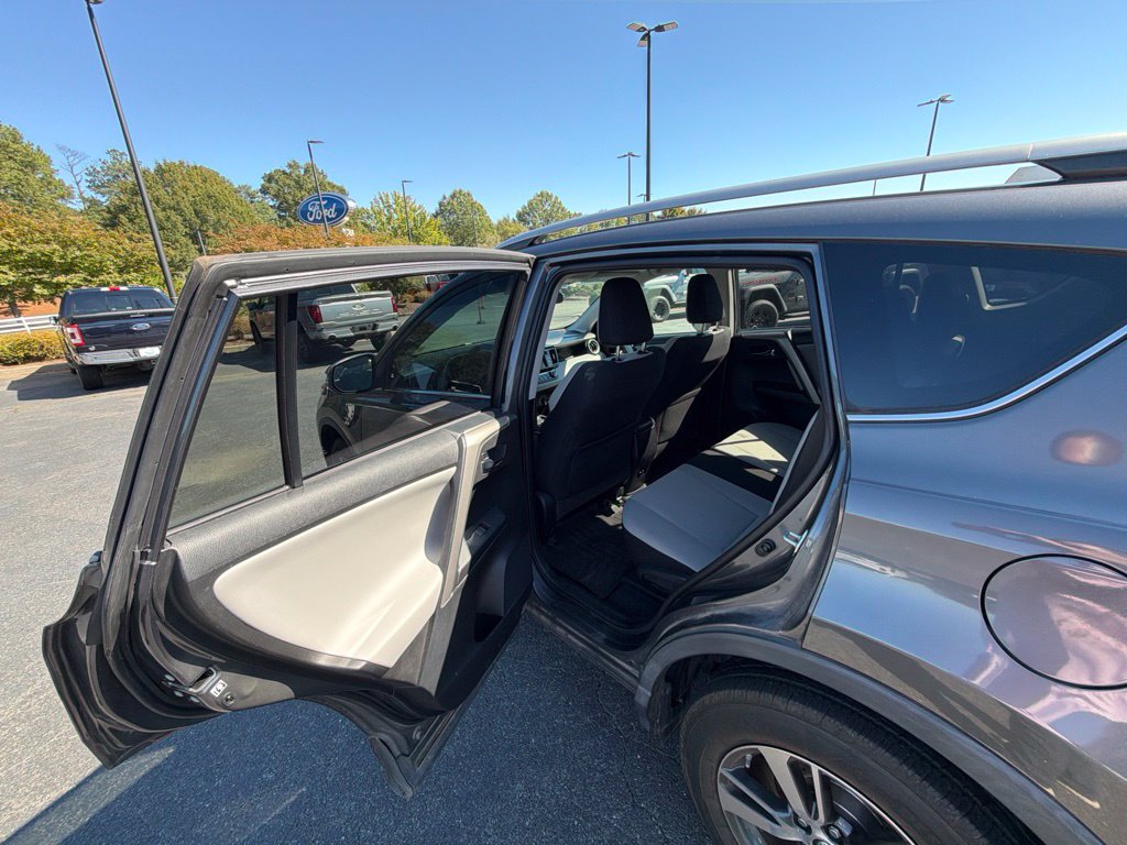 Used 2017 Toyota RAV4 XLE w/ Plus Extra Value Package AWD/4WD image 14
