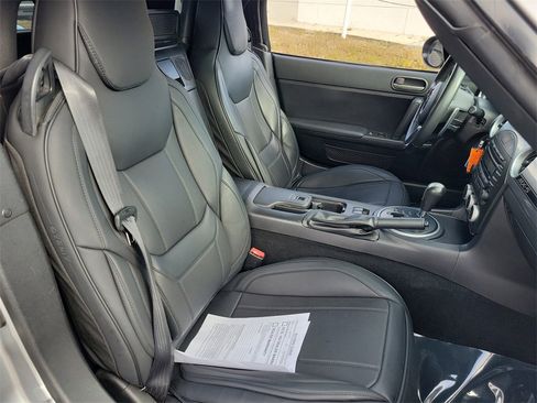 Used 2013 MAZDA MX-5 Miata Club image 11
