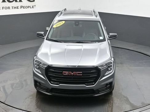 Used 2023 GMC Terrain SLT w/ Tech Package FWD image 59