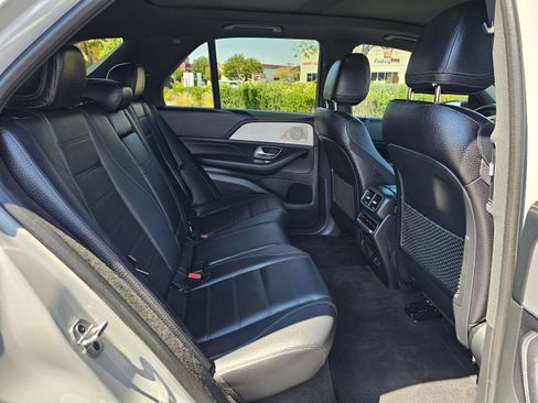 Used 2024 Mercedes-Benz GLE 450e 4MATIC image 34