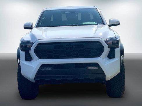Used 2025 Toyota Tacoma TRD Off-Road w/ TRD Off Road Upgrade Package AWD/4WD image 7