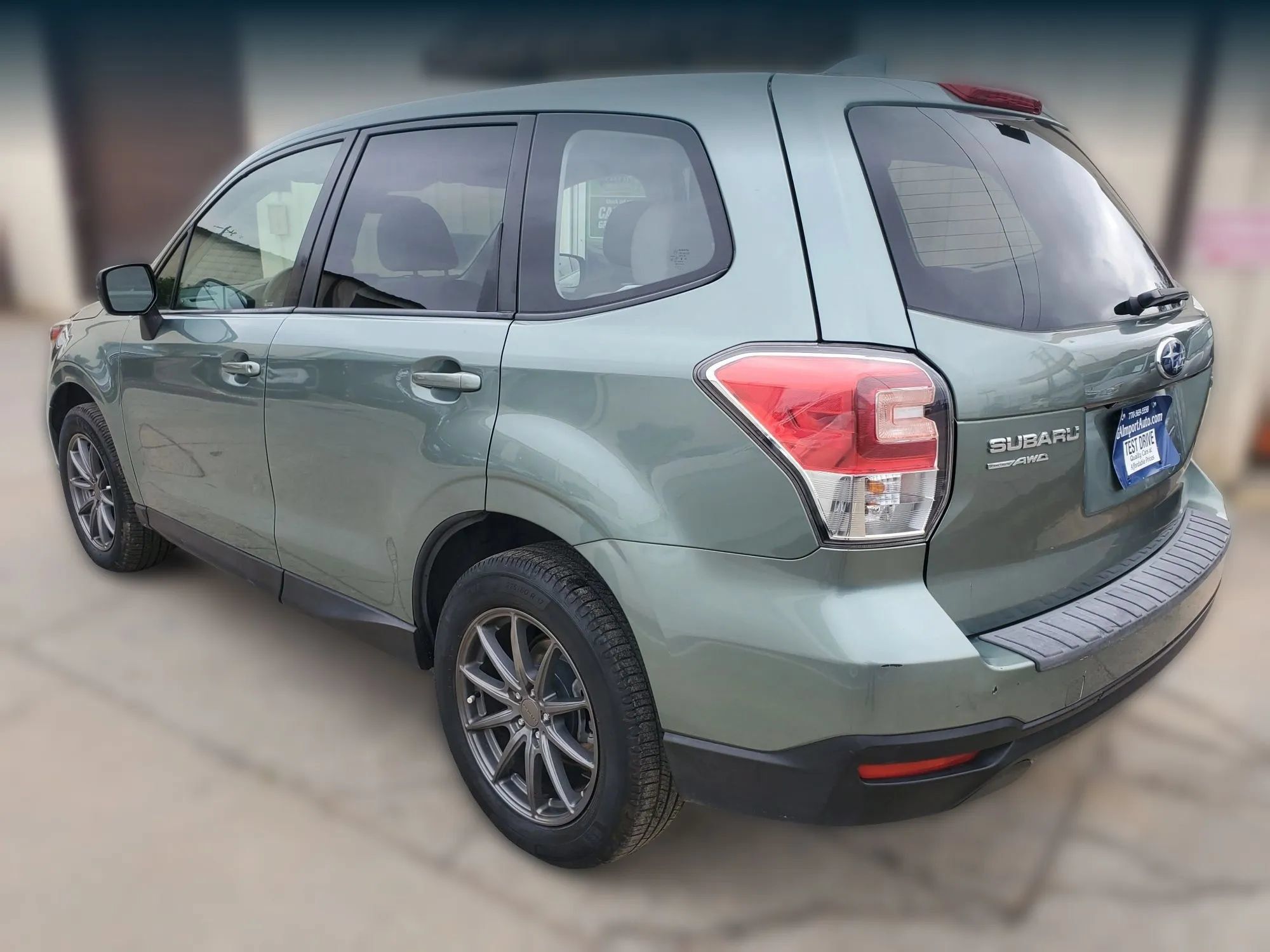 Used 2018 Subaru Forester 2.5i AWD/4WD image 4