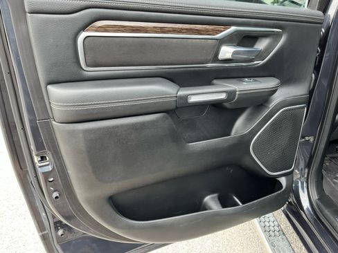 Used 2019 RAM 1500 Laramie AWD/4WD image 23