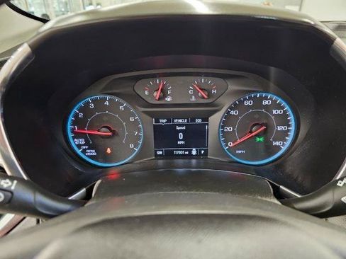 Used 2020 Chevrolet Equinox LS FWD image 18