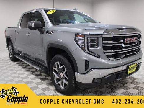 Used 2025 GMC Sierra 1500 SLT w/ SLT Premium Plus Package AWD/4WD image 1