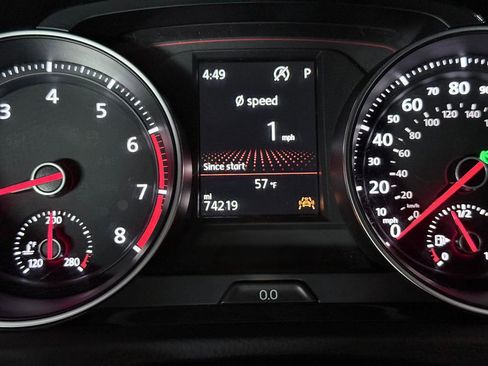 Used 2019 Volkswagen GTI SE FWD image 39