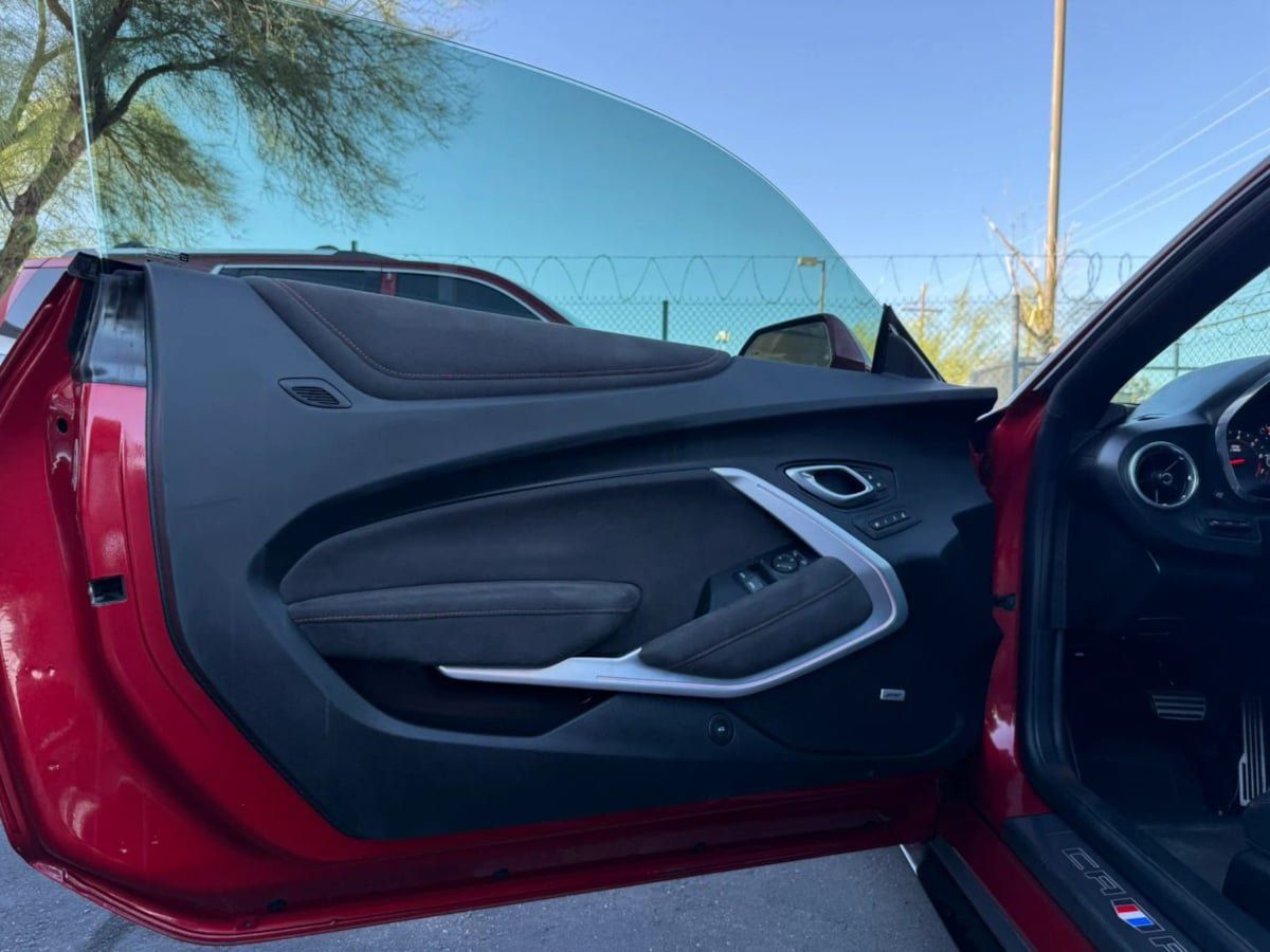 Used 2018 Chevrolet Camaro ZL1 RWD image 27