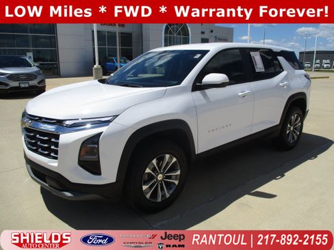 Used 2026 Chevrolet Equinox LT FWD image 1