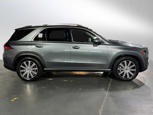 Used 2024 Mercedes-Benz GLE 450 4MATIC image 2