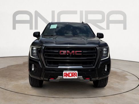 Used 2024 GMC Yukon XL AT4 w/ AT4 Premium Plus Package AWD/4WD image 4