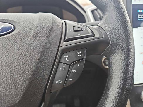 Used 2023 Ford Edge SE image 24