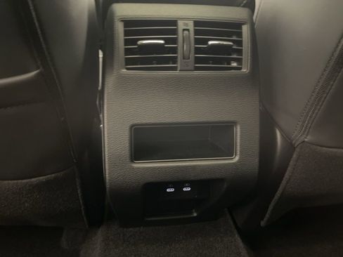 New 2025 Mitsubishi Outlander SE image 22