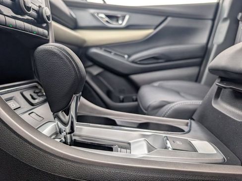 Certified 2022 Subaru Ascent Limited w/ Technology Package image 19