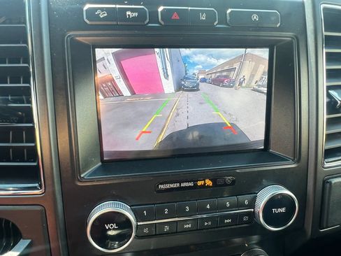 Used 2020 Ford Expedition Limited AWD/4WD image 26