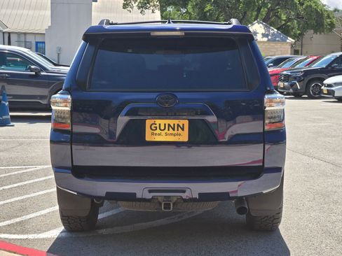 Used 2023 Toyota 4Runner SR5 Premium w/ Moonroof Package RWD image 4