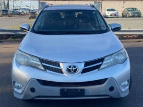 Used 2015 Toyota RAV4 XLE image 7