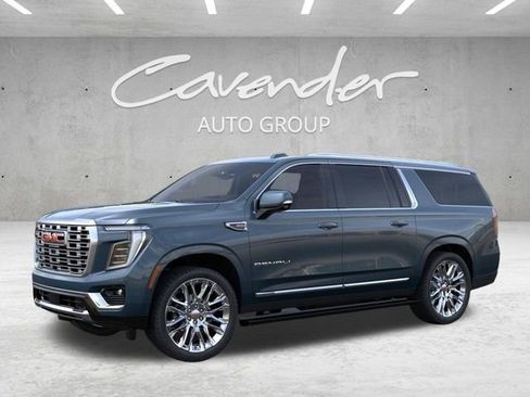 New 2026 GMC Yukon XL Denali image 2