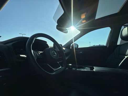 Certified 2021 Nissan Rogue SL FWD image 33