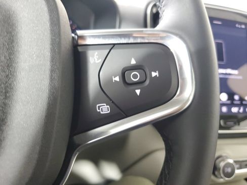 Used 2026 Volvo XC40 B5 Plus w/ Climate Package AWD/4WD image 28