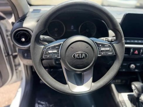 Used 2021 Kia Forte LXS FWD image 14