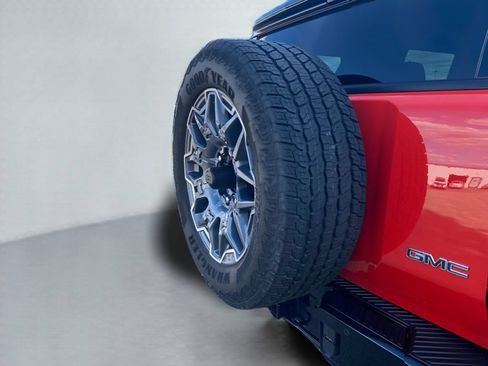 Used 2026 GMC Hummer EV SUV AWD/4WD image 40