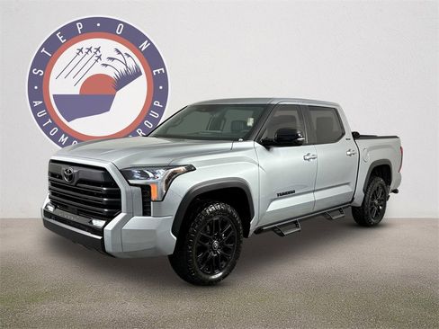 Used 2025 Toyota Tundra Limited image 2
