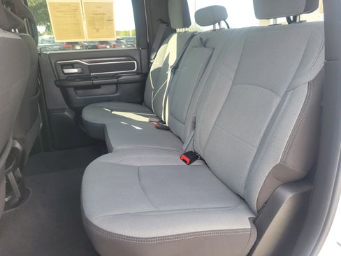 Used 2024 RAM 3500 Big Horn image 18