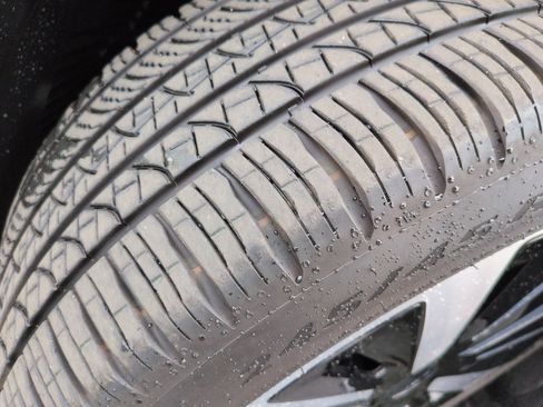 Used 2022 Lucid Air Grand Touring image 12