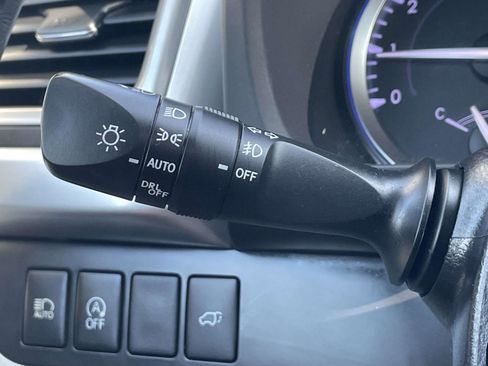 Used 2018 Toyota Highlander XLE AWD/4WD image 27