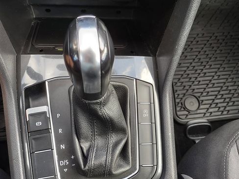 Used 2019 Volkswagen Tiguan S w/ Driver Assistance Package FWD image 22