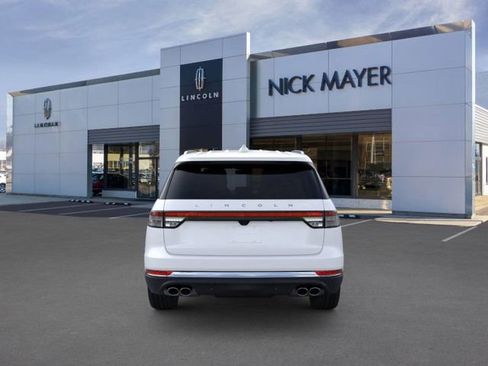 New 2026 Lincoln Aviator AWD image 5