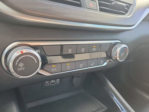 Certified 2024 Nissan Altima 2.5 SV FWD image 33