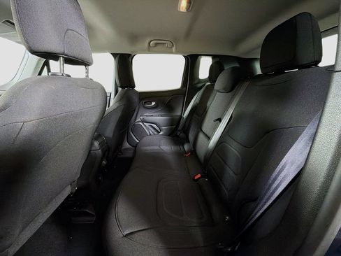 Used 2022 Jeep Renegade Latitude w/ Convenience Group AWD/4WD image 23