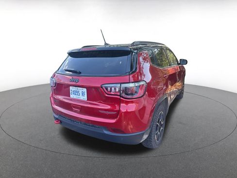 Used 2025 Jeep Compass Trailhawk image 6