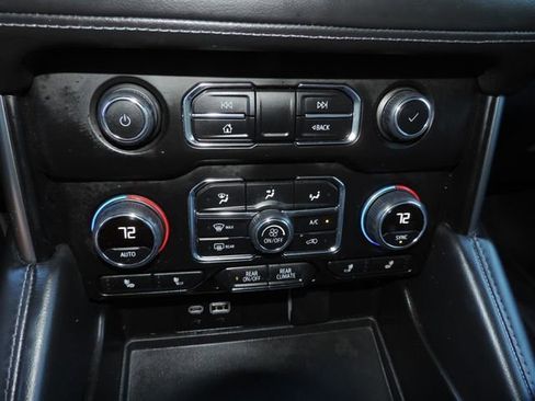 Used 2024 Chevrolet Tahoe Z71 w/ Off-Road Capability Package image 28