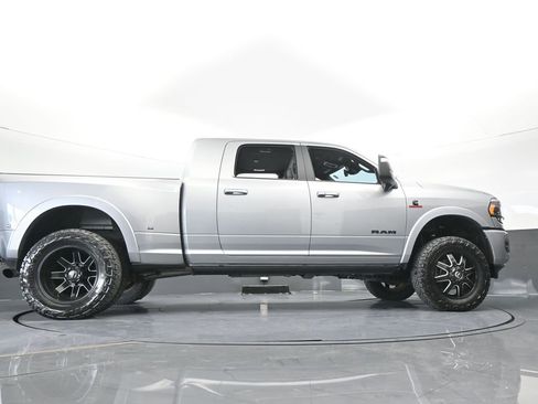 Used 2024 RAM 3500 Limited image 64