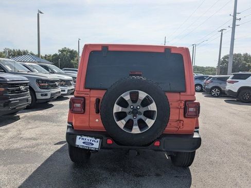 Used 2019 Jeep Wrangler Unlimited Sahara AWD/4WD image 6