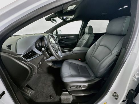 Used 2023 Buick Enclave Essence FWD image 13