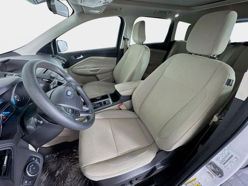 Used 2018 Ford Escape SE image 12