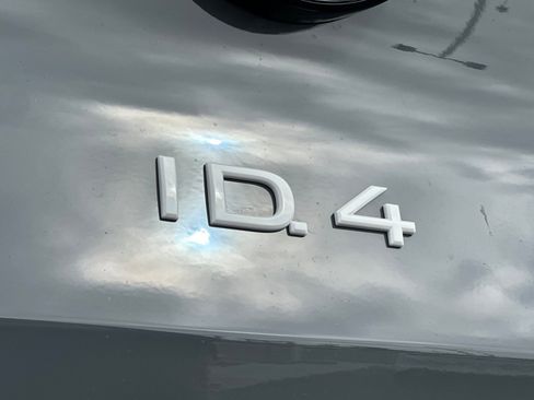 New 2025 Volkswagen ID.4 Pro S Plus image 7